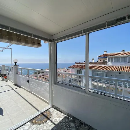 Penthouse Seaview Centro Casasol * 内尔哈