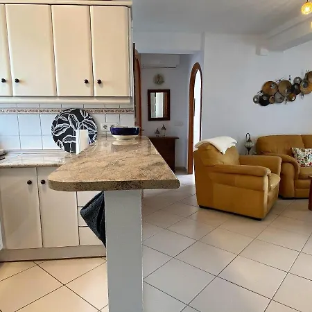 Penthouse Seaview Centro Casasol 公寓 内尔哈